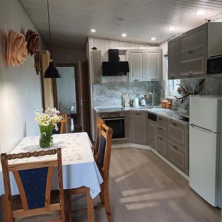 у фёдера и маргариты Дом отдыха *